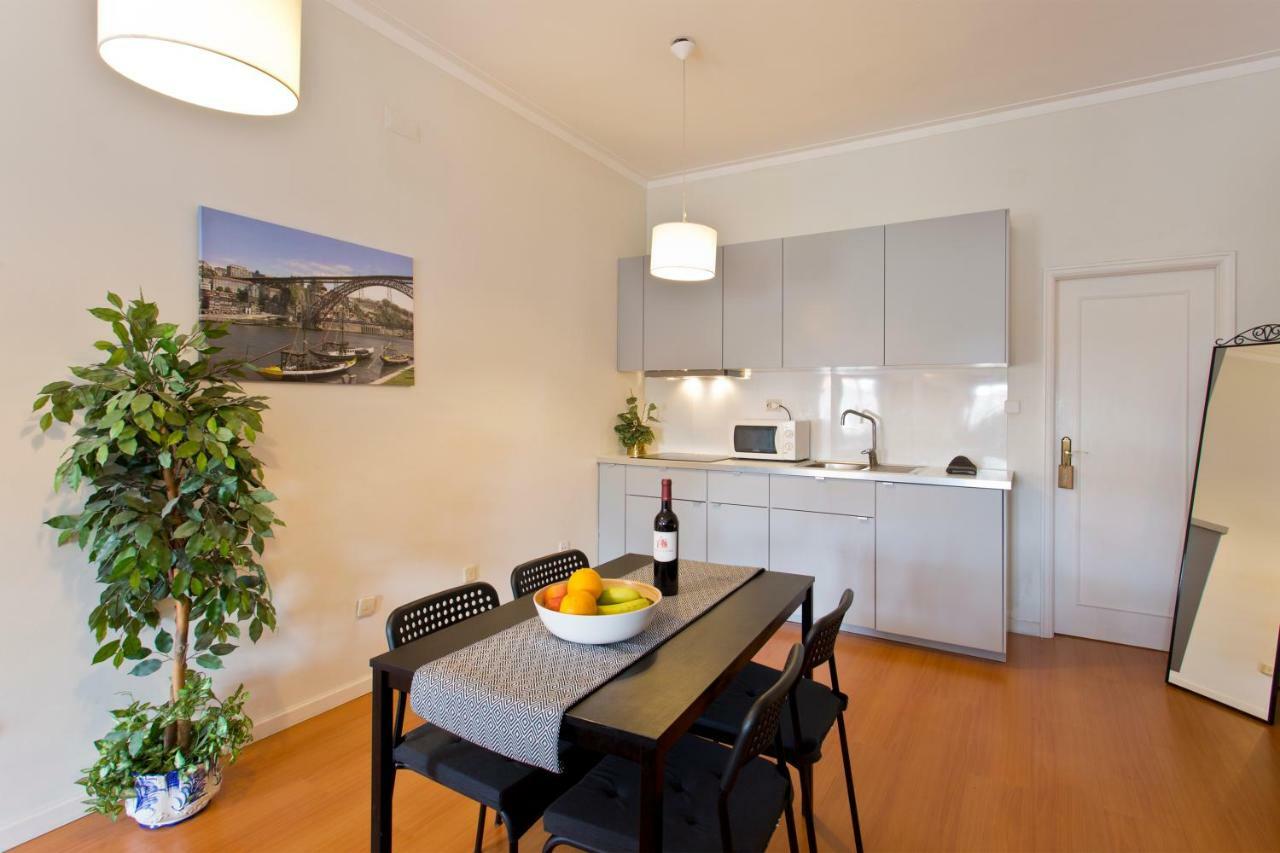 Cozy Sunny Flats By Hostwise Apartamento OOporto Exterior foto